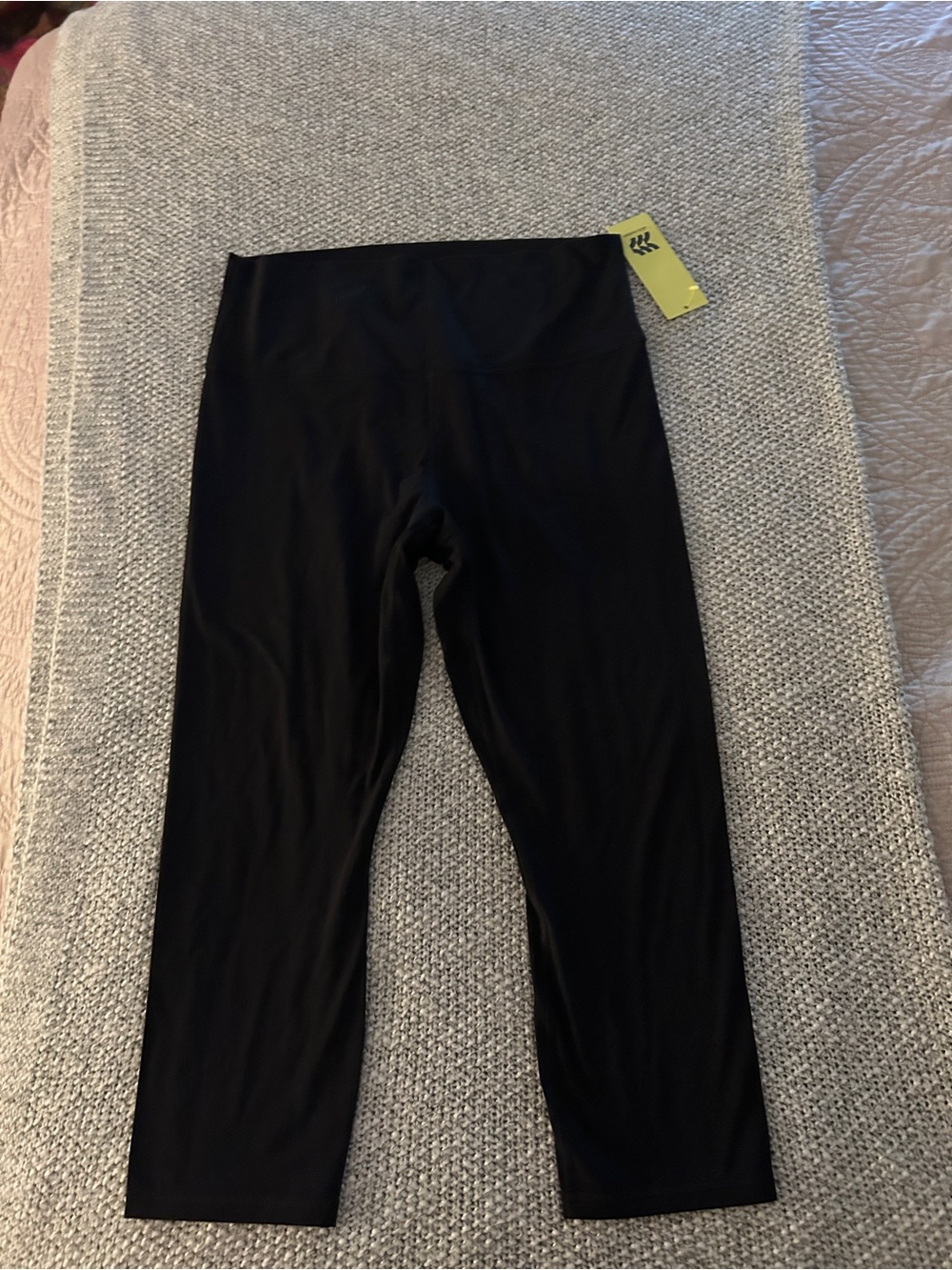 NWT All In Motion Capri XL